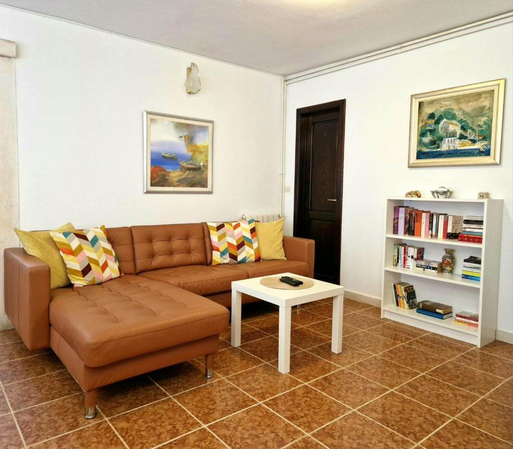 Apartments Barbaresko Λομπάρδα Εξωτερικό φωτογραφία