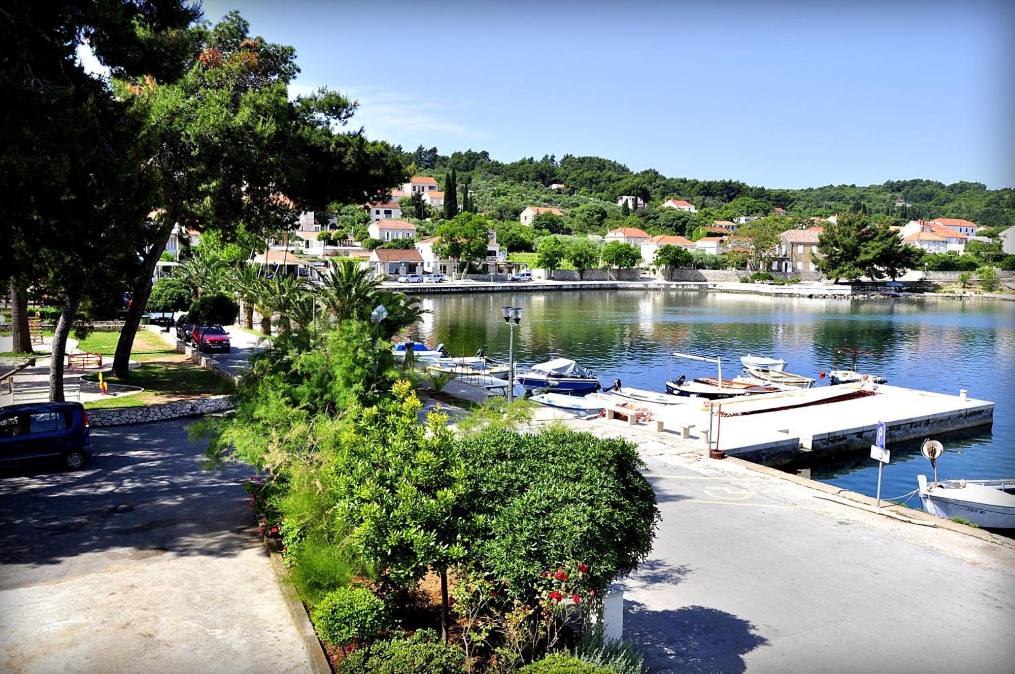 Apartments Barbaresko Λομπάρδα Δωμάτιο φωτογραφία