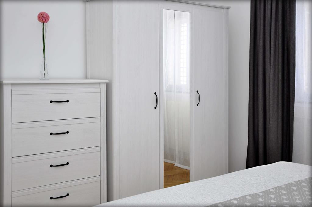 Apartments Barbaresko Λομπάρδα Εξωτερικό φωτογραφία
