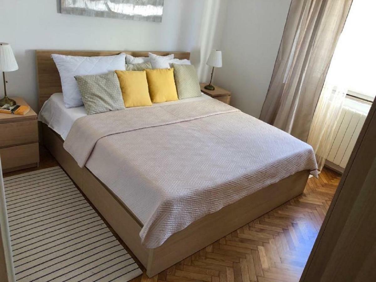 Apartments Barbaresko Λομπάρδα Εξωτερικό φωτογραφία